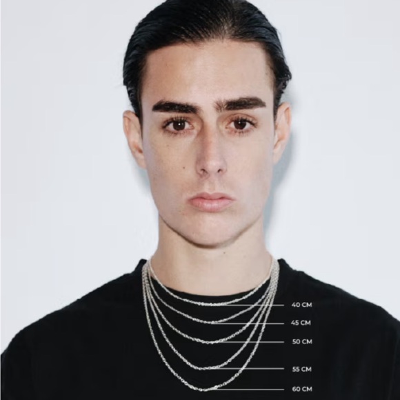 LOX AND CHAIN Sacred Heart locket Necklace - Silver - Picture 5 of 5